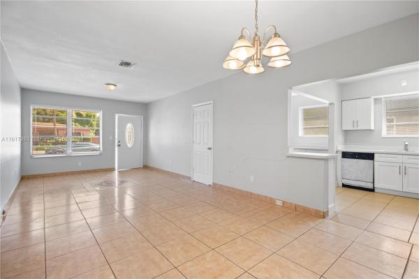 Shorewood Heights, 541 NE 174th St, North Miami Beach, Florida 33162, image 3