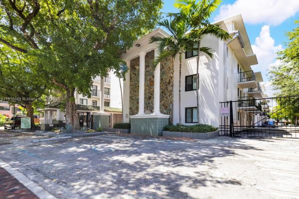 Courtyards Of The Grove, 3240 Mary St #S109, Miami, Florida 33133, image 3