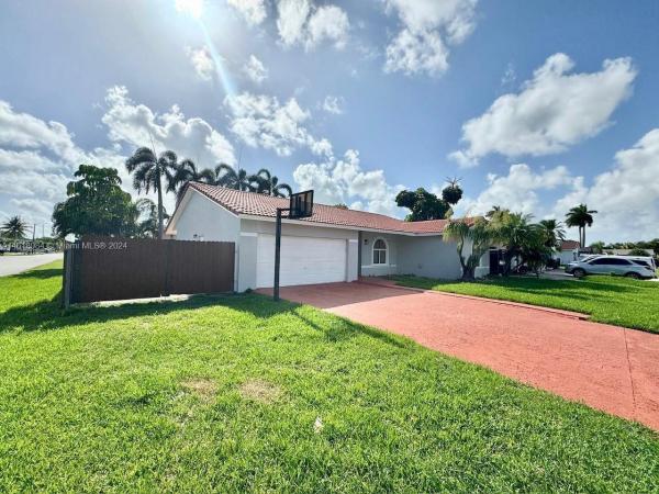 River Bend, 15120 SW 145th Ct, Country Walk, Florida 33186, image 3