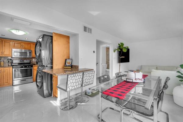 Snapper Creek Townhouses, 7113 SW 113th Ave, Kendall, Florida 33173, image 3