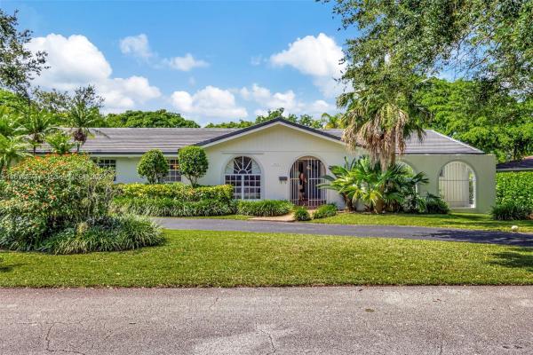 Avocado Acres, 7915 SW 166th St, Palmetto Bay, Florida 33157, image 1