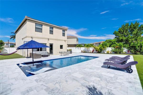 Champion Lakes, 948 NE 191st St, Ives Estates, Florida 33179, image 1
