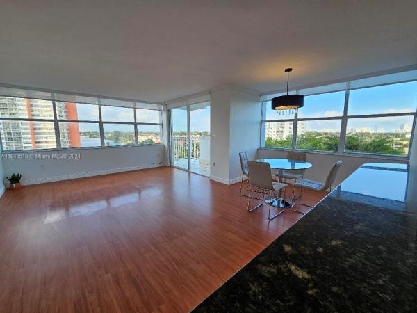 Wilshire, 1300 NE Miami Gardens Dr #706E, Ojus, Florida 33179, image 1