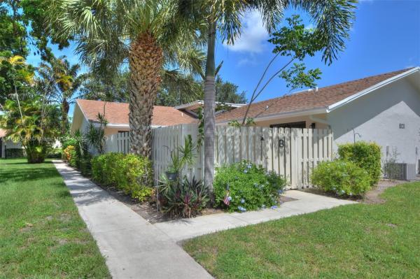 Rainberry Bay, 801 NW 30th Ave #B, Delray Beach, Florida 33445, image 2