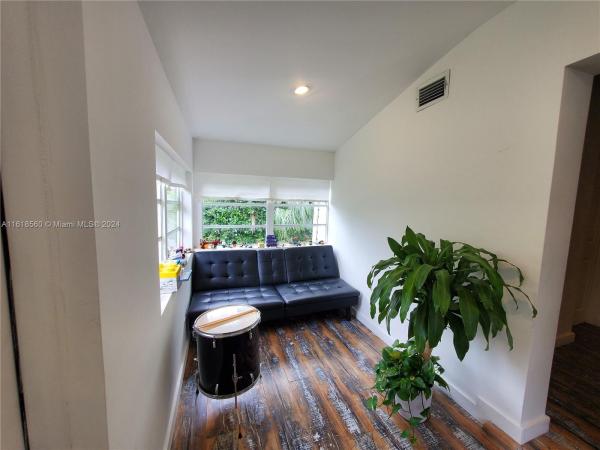 Golden Gate, 4908 Washington Dr, Coral Gables, Florida 33133, image 1