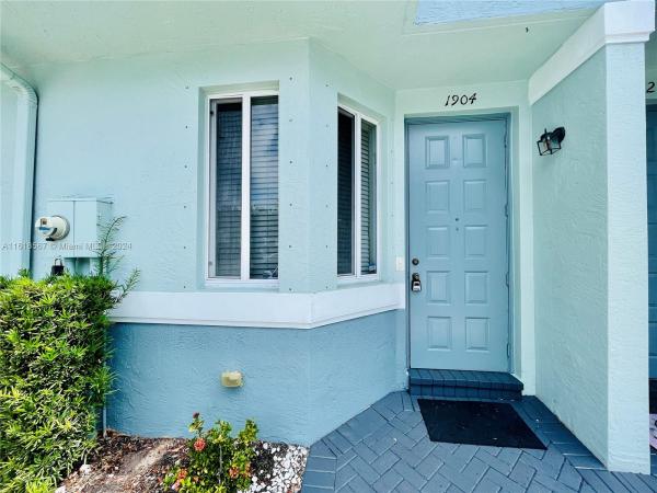 Sonoma Bay, 1904 Alamanda Way, Riviera Beach, Florida 33404, image 3