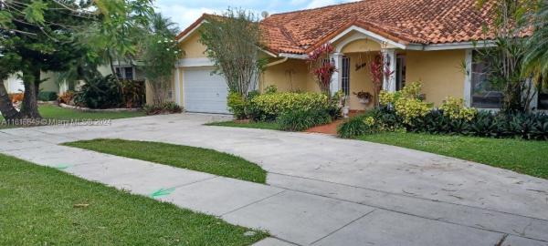 Caravel Country, 10501 SW 142nd Ave, Kendall, Florida 33186, image 1