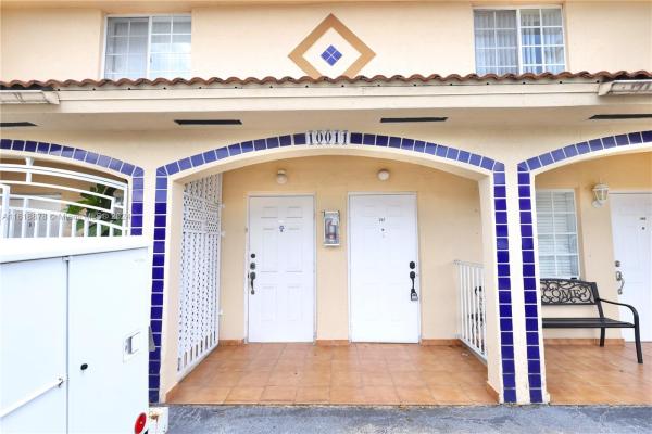 Silver Gardens, 10011 W Okeechobee Rd #202, Hialeah Gardens, Florida 33016, image 1