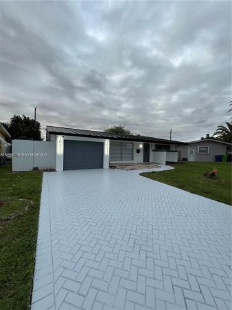 Sunrise Golf Village, 6651 NW 27th St, Sunrise, Florida 33313, image 2
