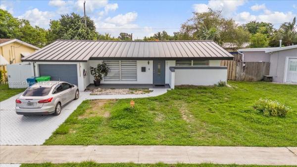 Sunrise Golf Village, 6651 NW 27th St, Sunrise, Florida 33313, image 3