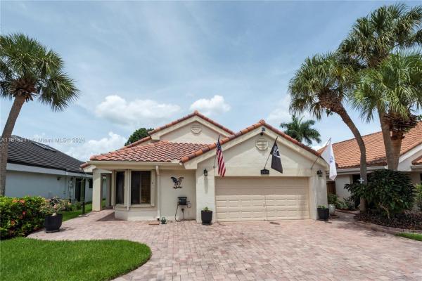 Cross Creek At Jacaranda, 1879 NW 93rd Way, Plantation, Florida 33322, image 2
