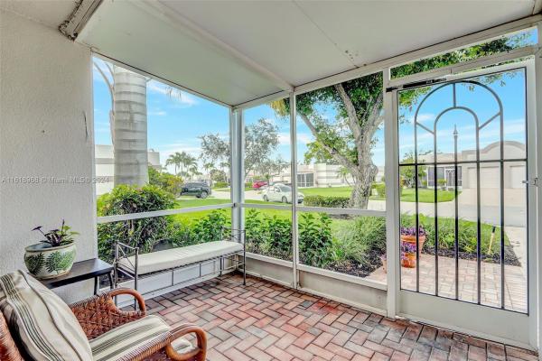 Town Villas At Moon Lake, 9245 Flynn Cir #1, Boca Raton, Florida 33496, image 3