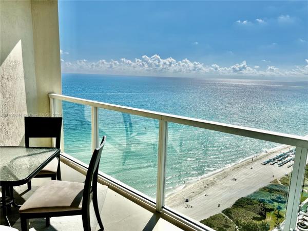 La Perla, 16699 Collins Ave #2910, Sunny Isles Beach, Florida 33160, image 1
