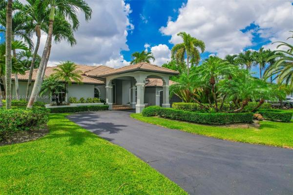 The Mansions At Sunset, 12472 SW 76th St, Kendale Lakes, Florida 33183, image 3