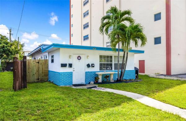Hollywood Lakes, 1711 Buchanan St, Hollywood, Florida 33020, image 1