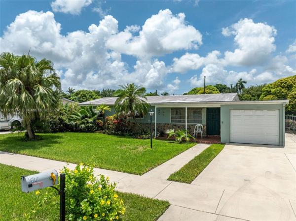 Ponce De Leon, 520 NW 15th St, Homestead, Florida 33030, image 1