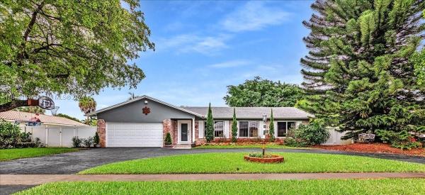 Plantation Park Lakesites, 6081 SW 9th St, Plantation, Florida 33317, image 1