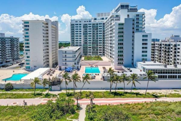 The Carriage House, 5401 Collins Ave #1123, Miami Beach, Florida 33140, image 1