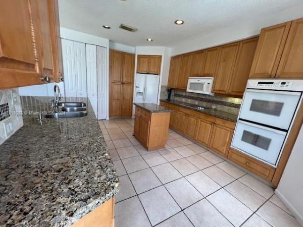 Banyan Oakridge, 5372 SW 34th Way, Hollywood, Florida 33312, image 1