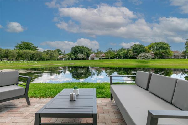 Champion Lakes, 349 NE 194th Ln, Ives Estates, Florida 33179, image 3