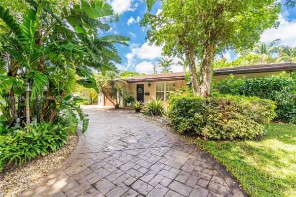 Miami Lakes Residential, 14311 Lake Saranac Ave, Miami Lakes, Florida 33014, image 1