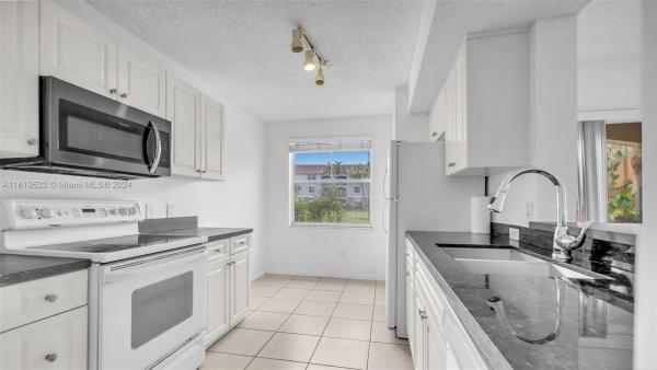 La Via, 9650 NW 2nd St #4-108, Pembroke Pines, Florida 33024, image 1