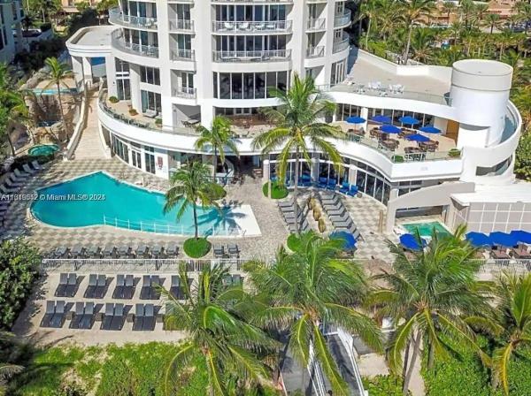 DoubleTree By Hilton Ocean Point Resort & Spa, 17375 Collins Ave #904, Sunny Isles Beach, Florida 33160, image 2