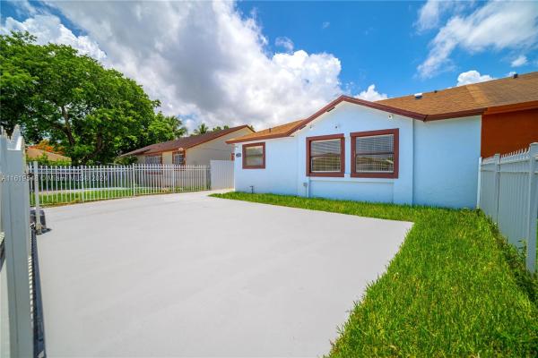 Oak Park Estates, 12283 SW 198th Ter 0, South Miami Heights, Florida 33177, image 3
