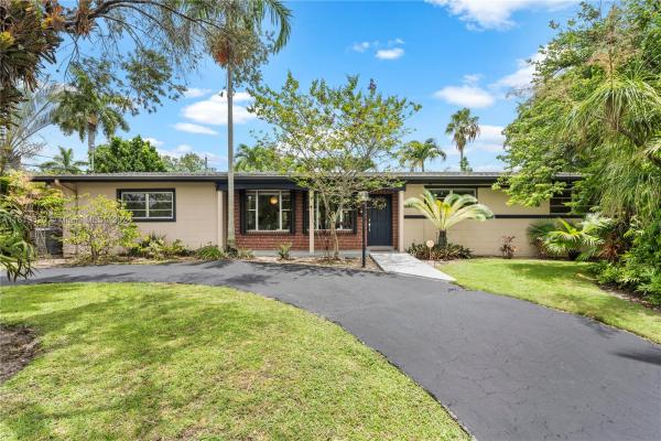 9205 SW 149th St, Kendall, Florida 33176, image 2
