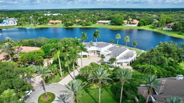 Windmill Ranch Estates, 2940 Surrey Ln, Weston, Florida 33331, image 1
