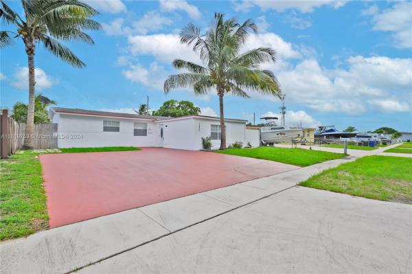 Driftwood Estates, 7830 Raleigh St, Hollywood, Florida 33024, image 3