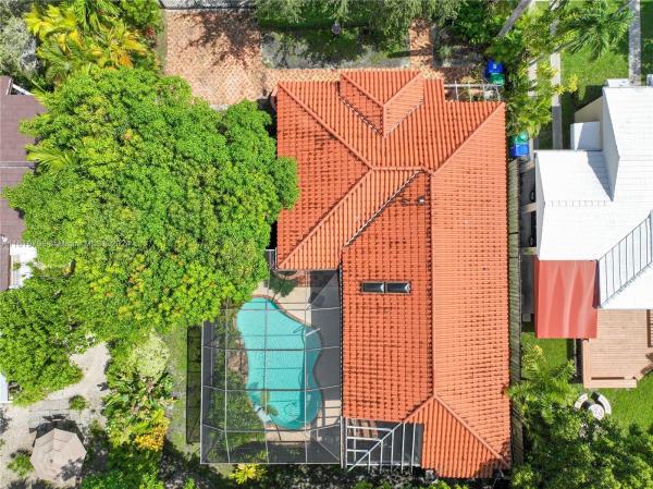Silver Bluff Estates, 2330 Tequesta Ln, Miami, Florida 33133, image 3