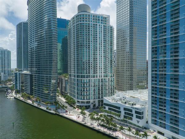 Met 1, 300 S Biscayne Blvd #L-1014, Miami, Florida 33131, image 1