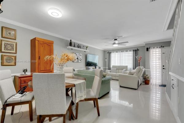 University Villas, 710 SW 114th Ave #C2, Sweetwater, Florida 33174, image 3