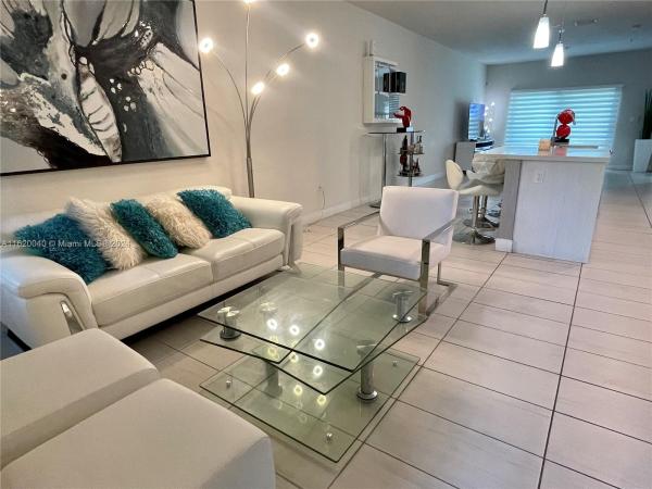 Apex At Park Central, 7865 NW 104th Ave #4, Doral, Florida 33178, image 2