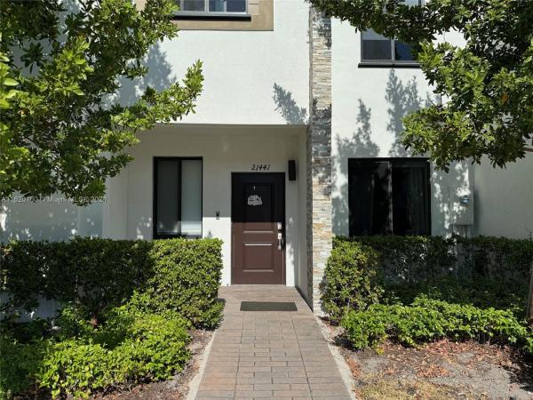 Las Ramblas At Via Ventura, 21441 NE 3rd Pl, Ives Estates, Florida 33179, image 1