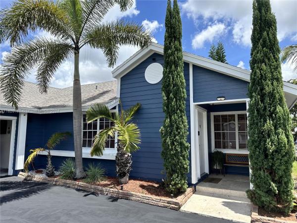 Royal Glen, 14085 SW 103rd Ter, Kendall, Florida 33186, image 3