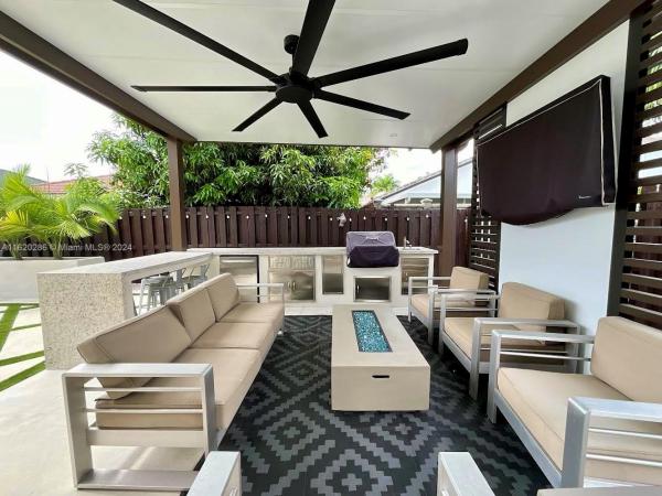 16281 SW 62nd Ter, Unincorporated Dade County, Florida 33193, image 2