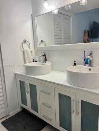 Quatraine, 20125 NE 3rd Ct #03, Ives Estates, Florida 33179, image 2