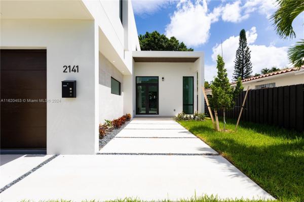 Citrus Park, 2141 SW 25th St, Miami, Florida 33133, image 1