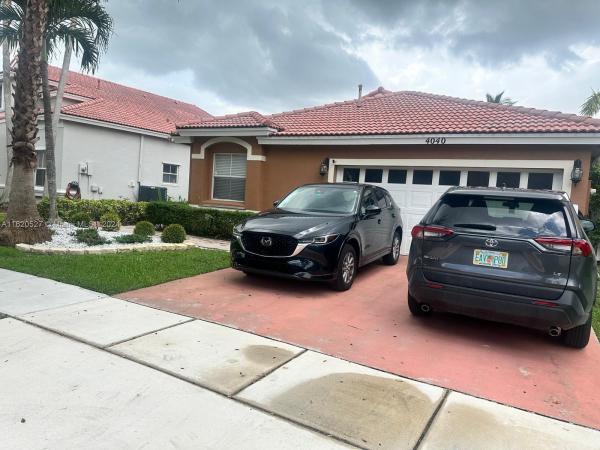 Biscayne At Huntington, 4040 SW 153rd Ave, Miramar, Florida 33027, image 1