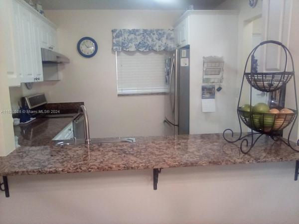 Village Of Kings Creek, 7703 Camino Real #A-307, Glenvar Heights, Florida 33143, image 3