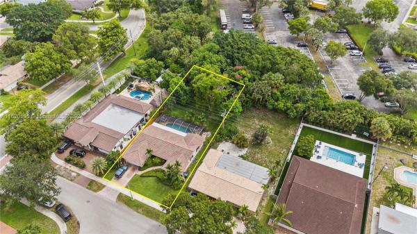 Miami Lakes Residential, 14535 Lake Candlewood Ct, Miami Lakes, Florida 33014, image 1