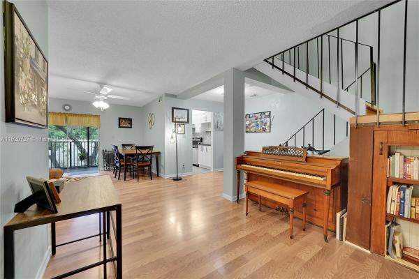 Village Square, 7521 NW 16th St #4302, Plantation, Florida 33313, image 1