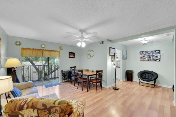 Village Square, 7521 NW 16th St #4302, Plantation, Florida 33313, image 2