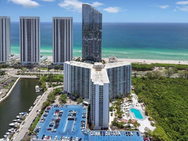Arlen House East, 100 Bayview Dr #430, Sunny Isles Beach, Florida 33160, image 1