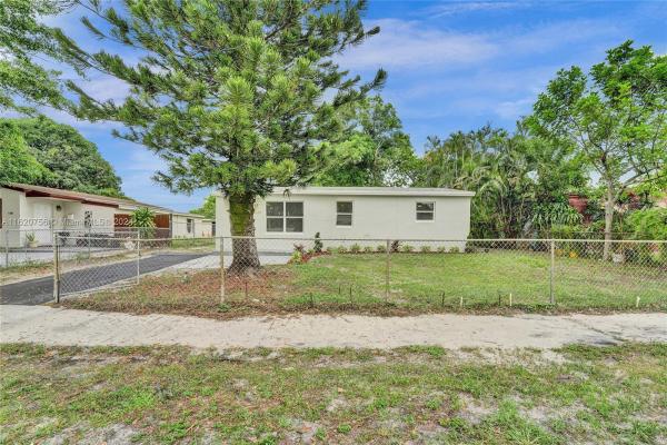 Boulevard Heights, 1531 N 68th Ave, Hollywood, Florida 33024, image 3