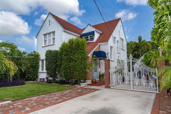Beacom Manor, 2533 SW 5th St, Miami, Florida 33135, image 1