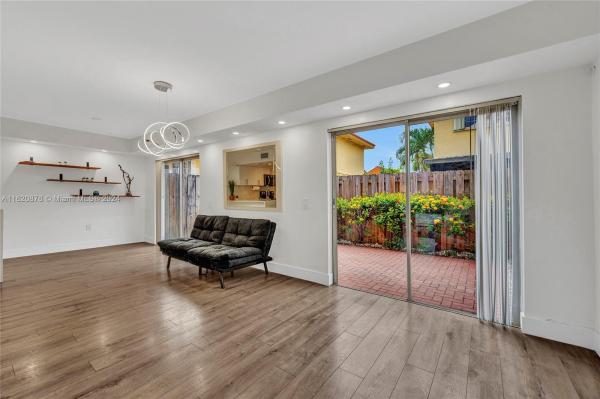 Lake & Tennis Villas, 8410 SW 154th Circle Ct #605, Kendall West, Florida 33193, image 3