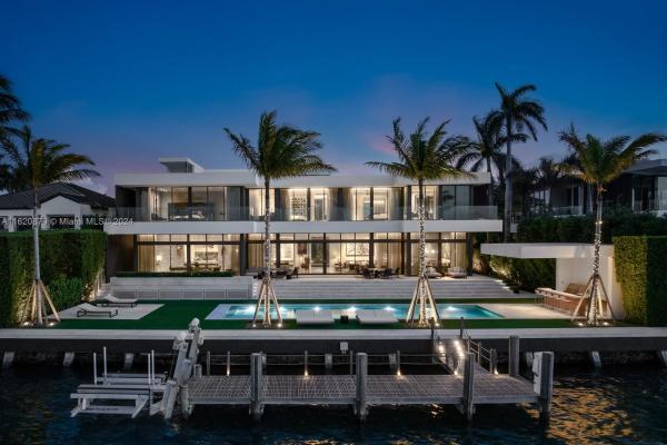 Hibiscus Island, 101 N Hibiscus Dr, Miami Beach, Florida 33139, image 1